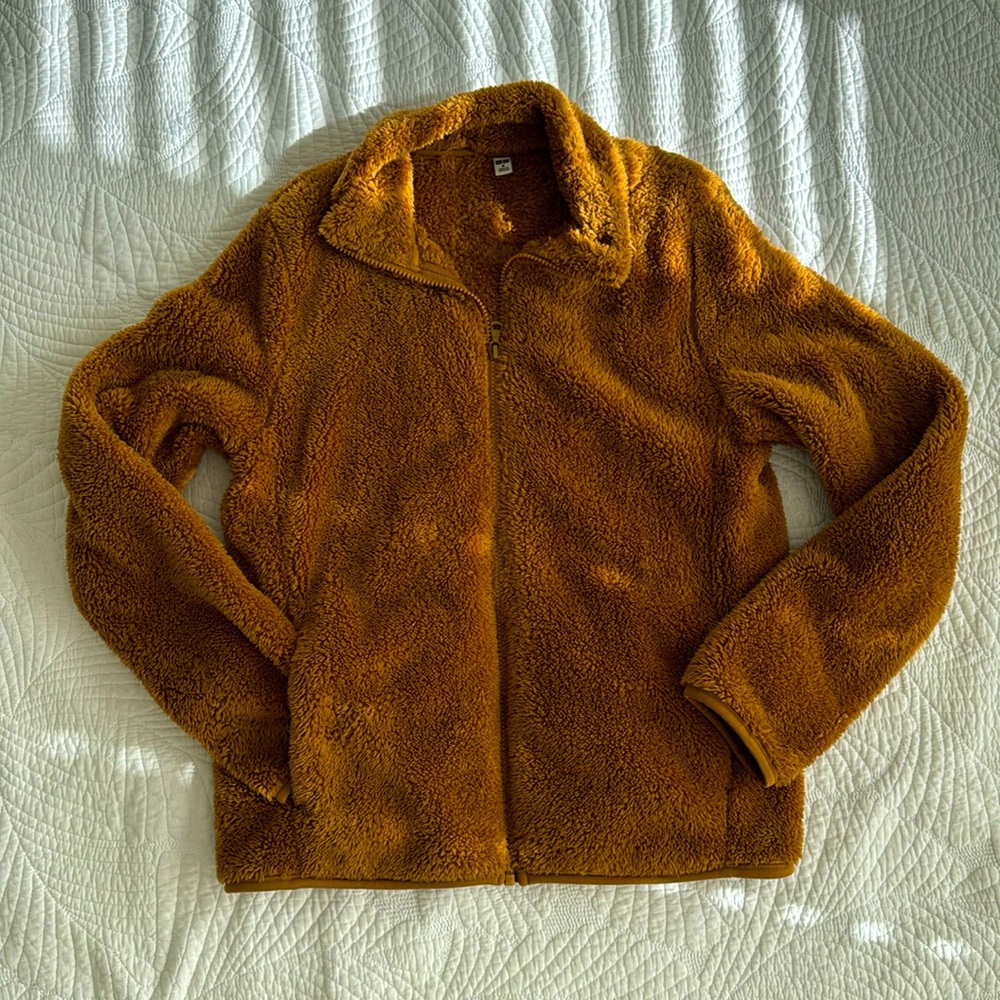 Uniqlo Fuzzy Teddy Zip Up